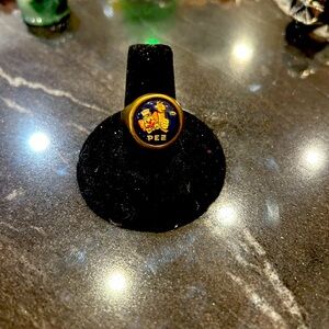 VINTAGE Pez Ring - size 7 - unique